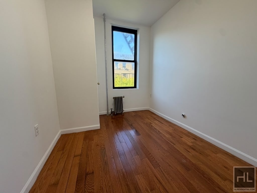 Madison Street - Photo 2