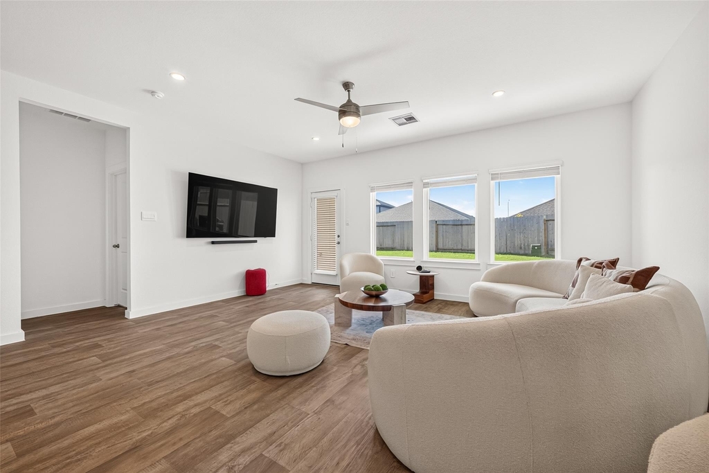 1707 Portorosso Drive - Photo 7