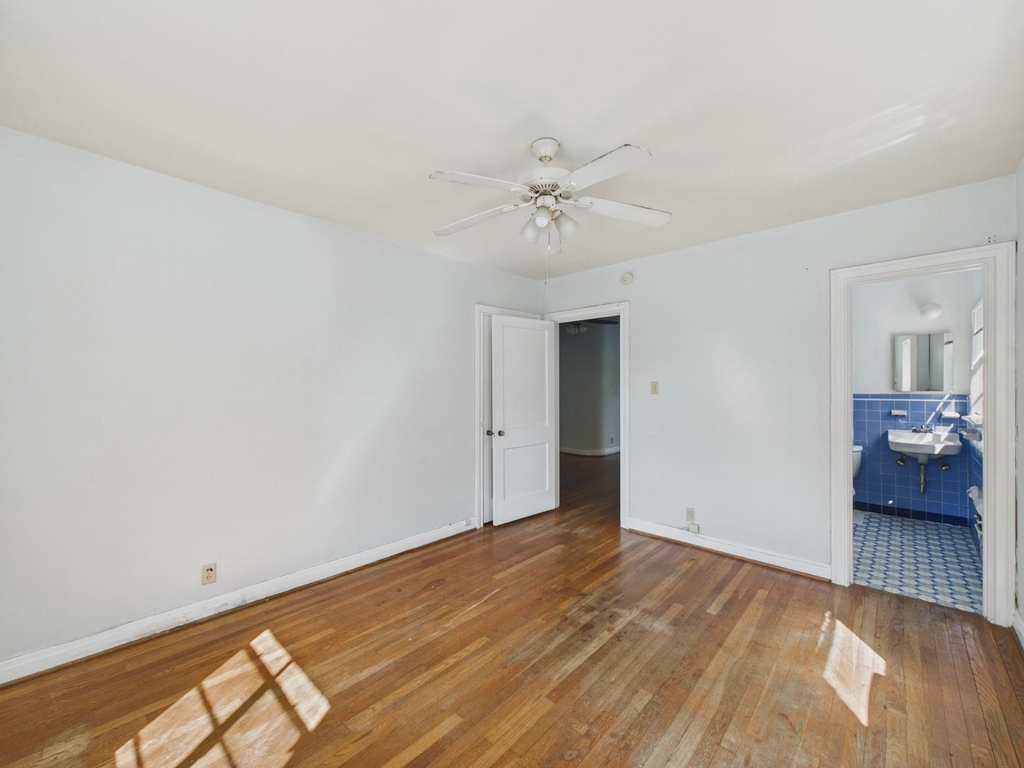 1823 W Main Street - Photo 11