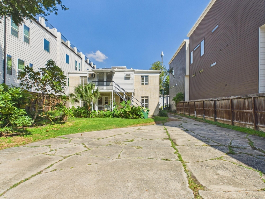 1823 W Main Street - Photo 20
