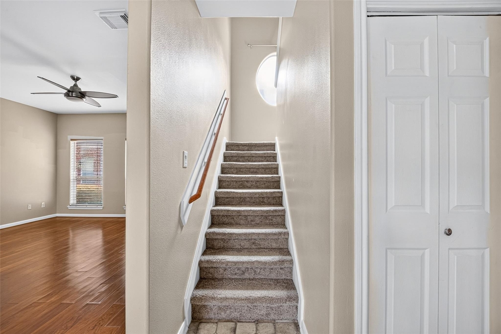2212 Naomi Street - Photo 10