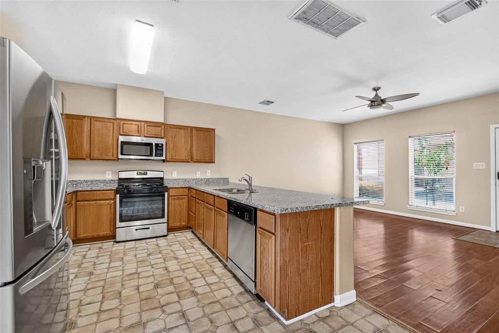 2212 Naomi Street - Photo 7