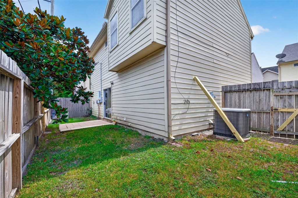 2212 Naomi Street - Photo 19