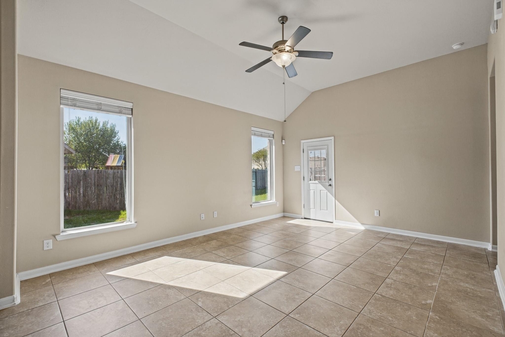 20723 Waterfall Rain Court - Photo 18