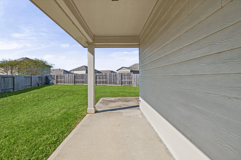 20723 Waterfall Rain Court - Photo 29