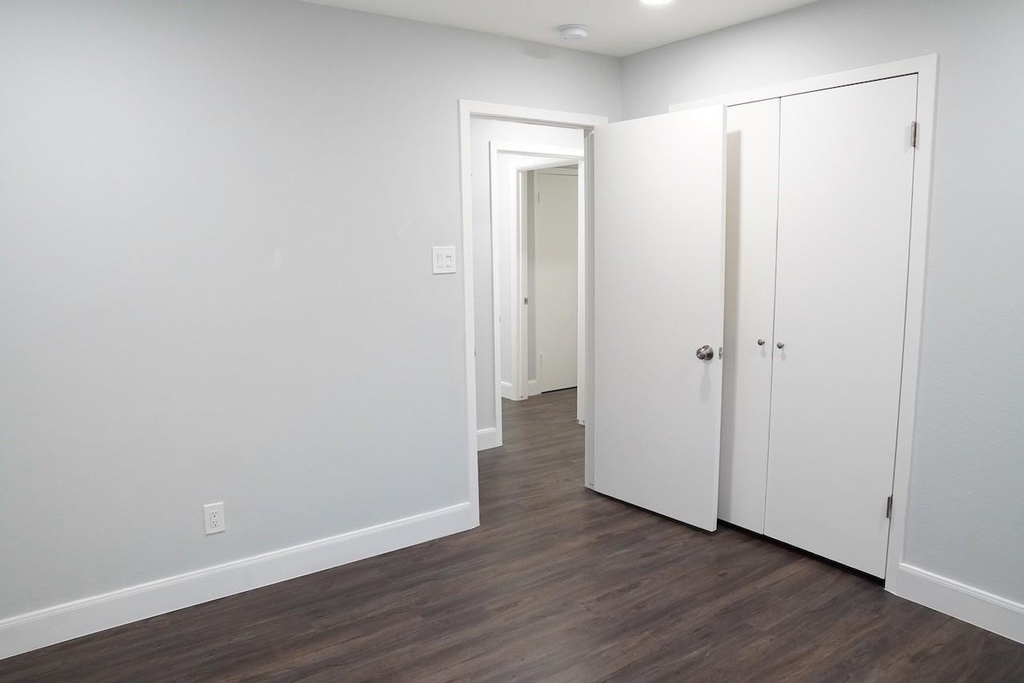 5715 Portal Drive - Photo 15