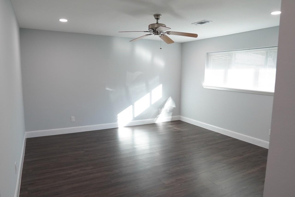 5715 Portal Drive - Photo 22