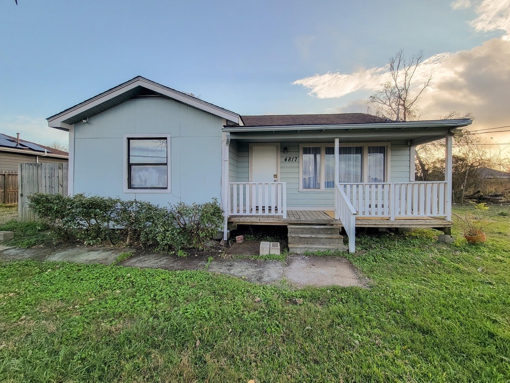 4817 Lawndale Street - Photo 0