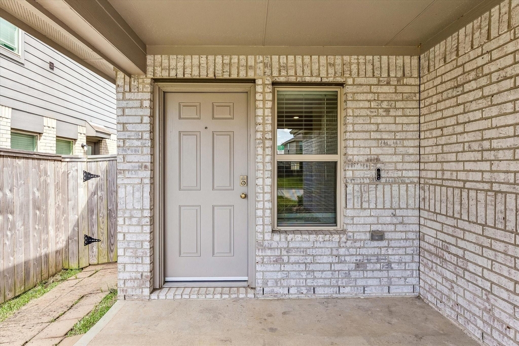 26719 Wilderye Cove Lane - Photo 2
