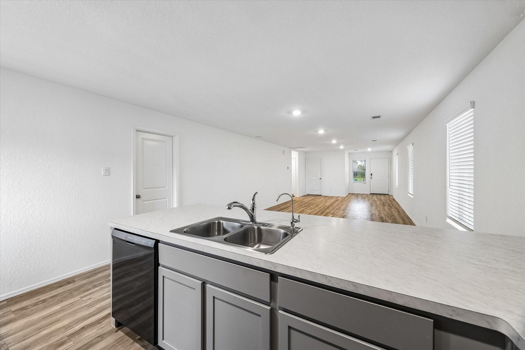 26719 Wilderye Cove Lane - Photo 9