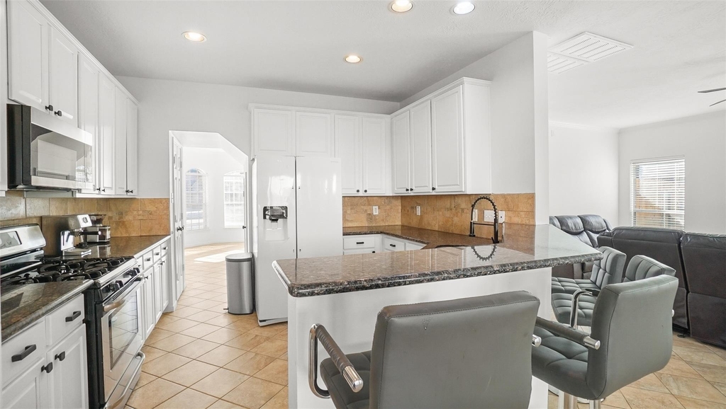 810 Flanners Court - Photo 11