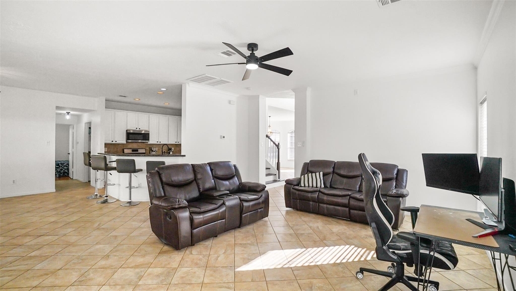 810 Flanners Court - Photo 8