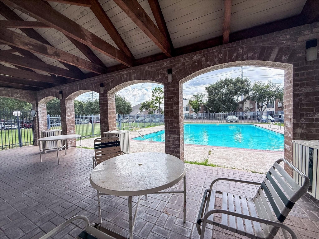 3900 Woodchase Drive - Photo 5