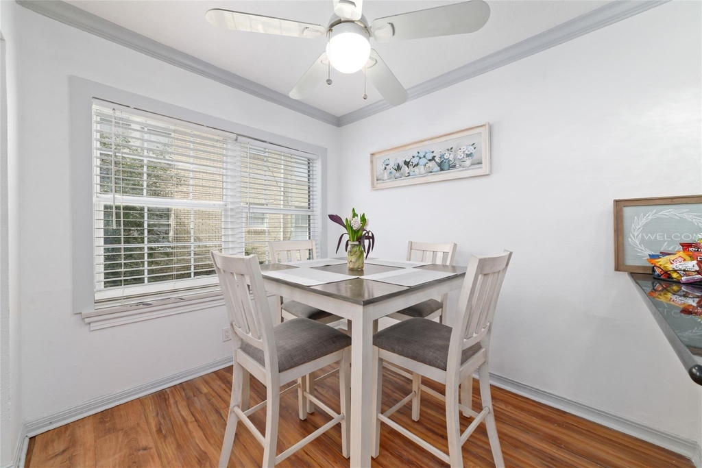 1604 W Alabama St - Photo 9