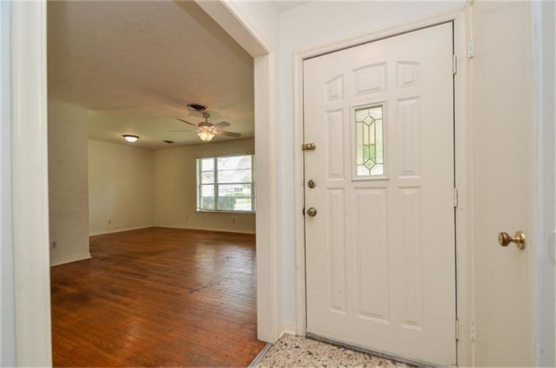 4401 Hummingbird Street - Photo 3
