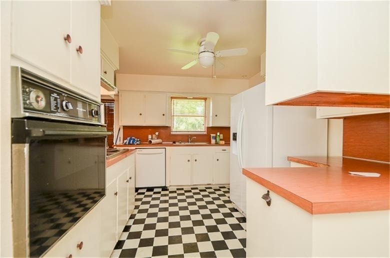 4401 Hummingbird Street - Photo 8