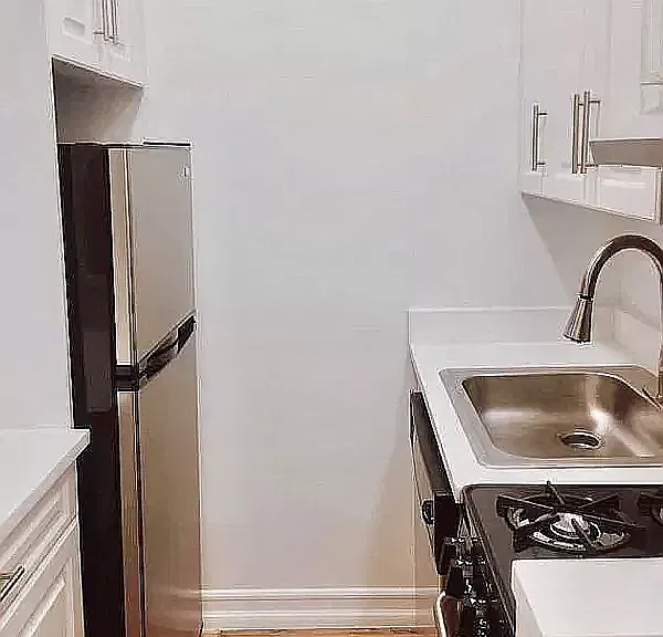 210 East 83rd Street - Photo 1