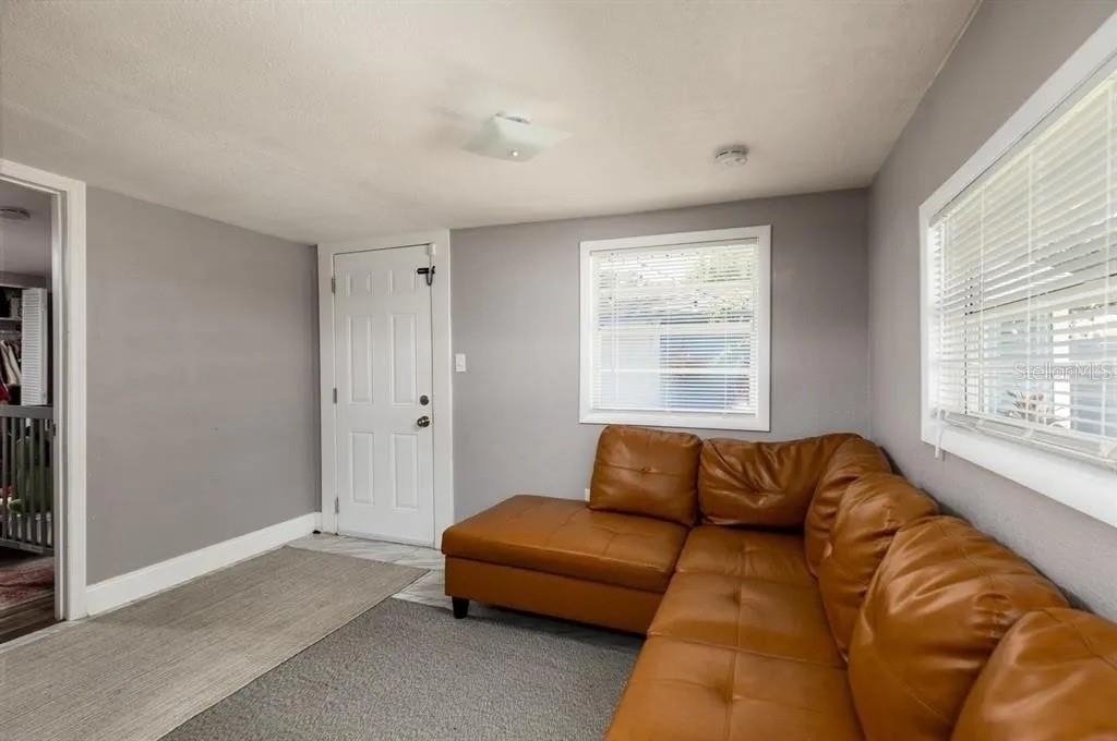 1201 E Cayuga Street - Photo 16