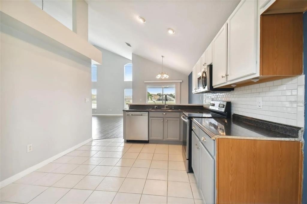 7332 Newhall Pass Lane - Photo 11