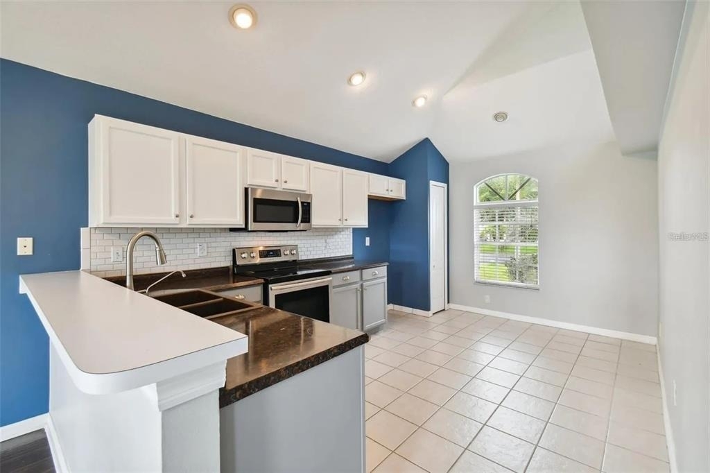 7332 Newhall Pass Lane - Photo 9