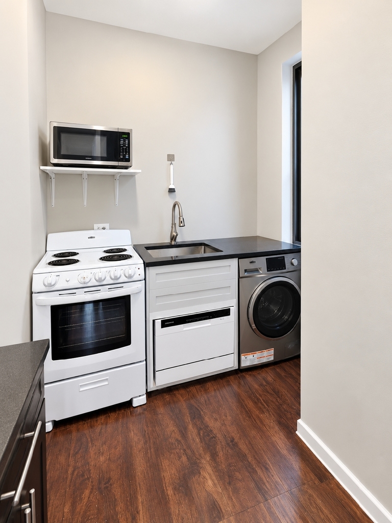East 102nd Street - Photo 2
