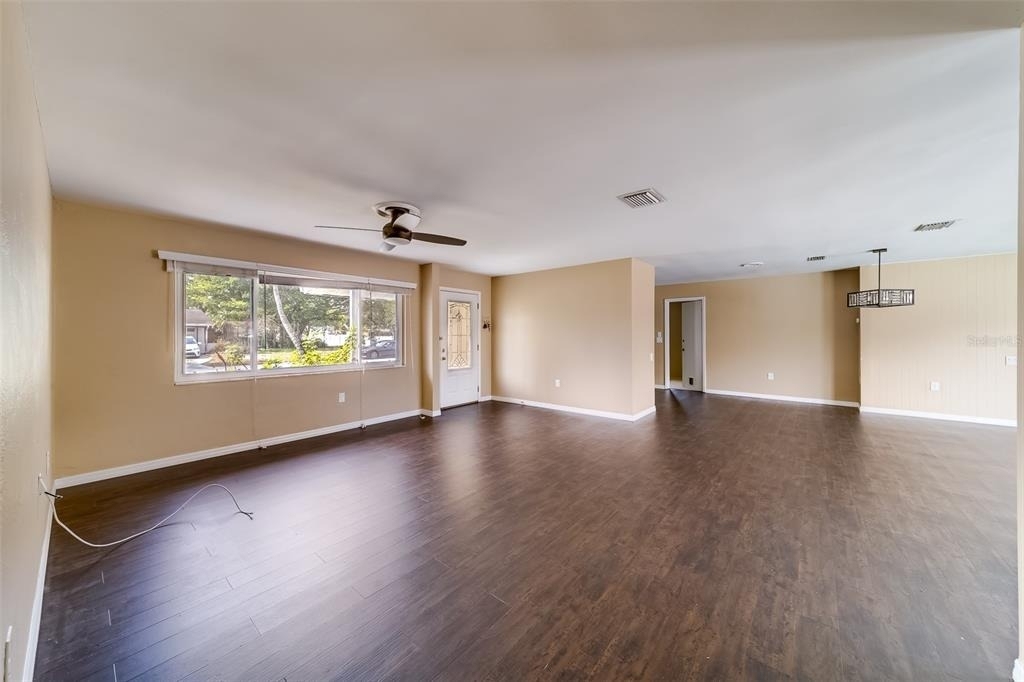 8473 121st Street - Photo 3