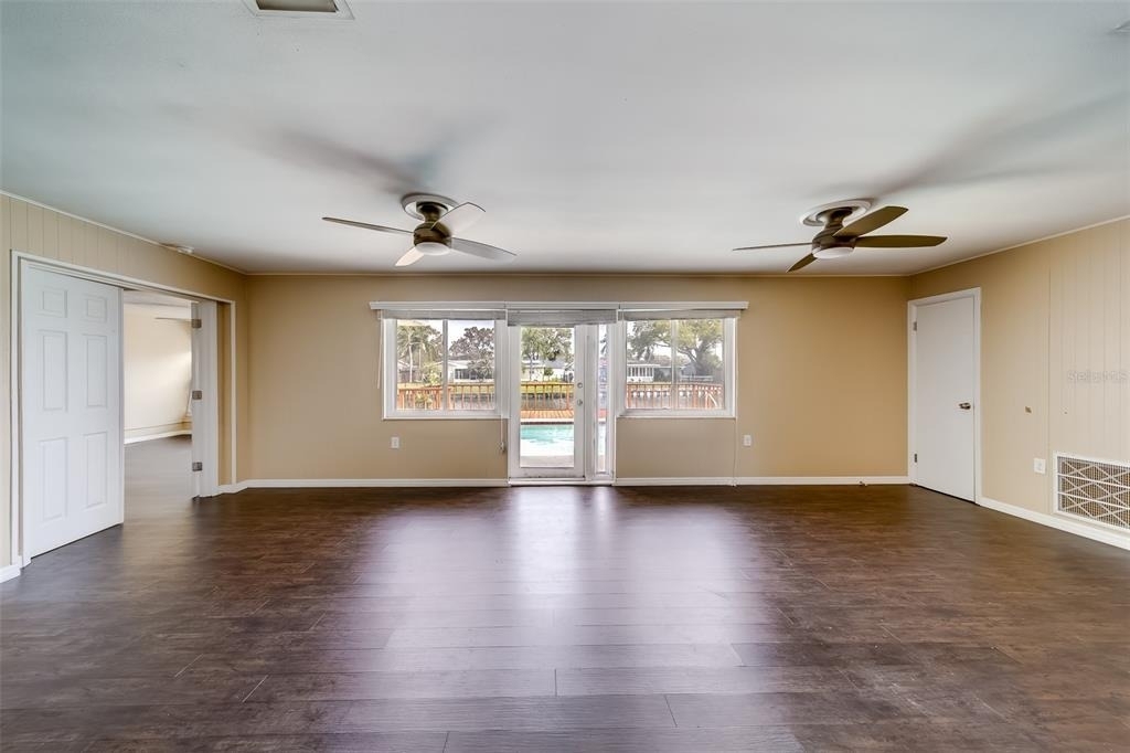 8473 121st Street - Photo 5