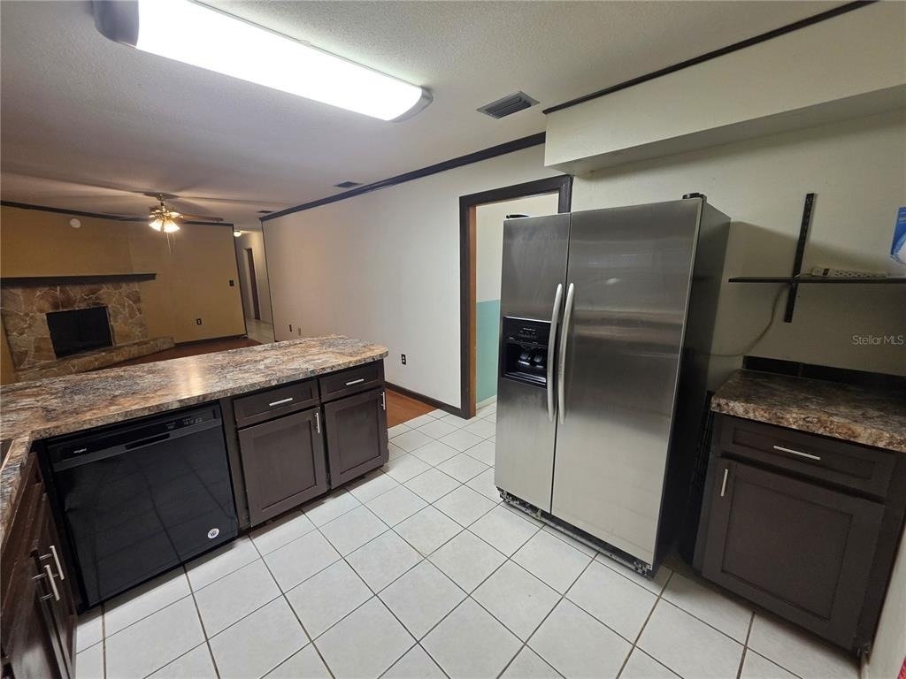1028 Wildwood W - Photo 11