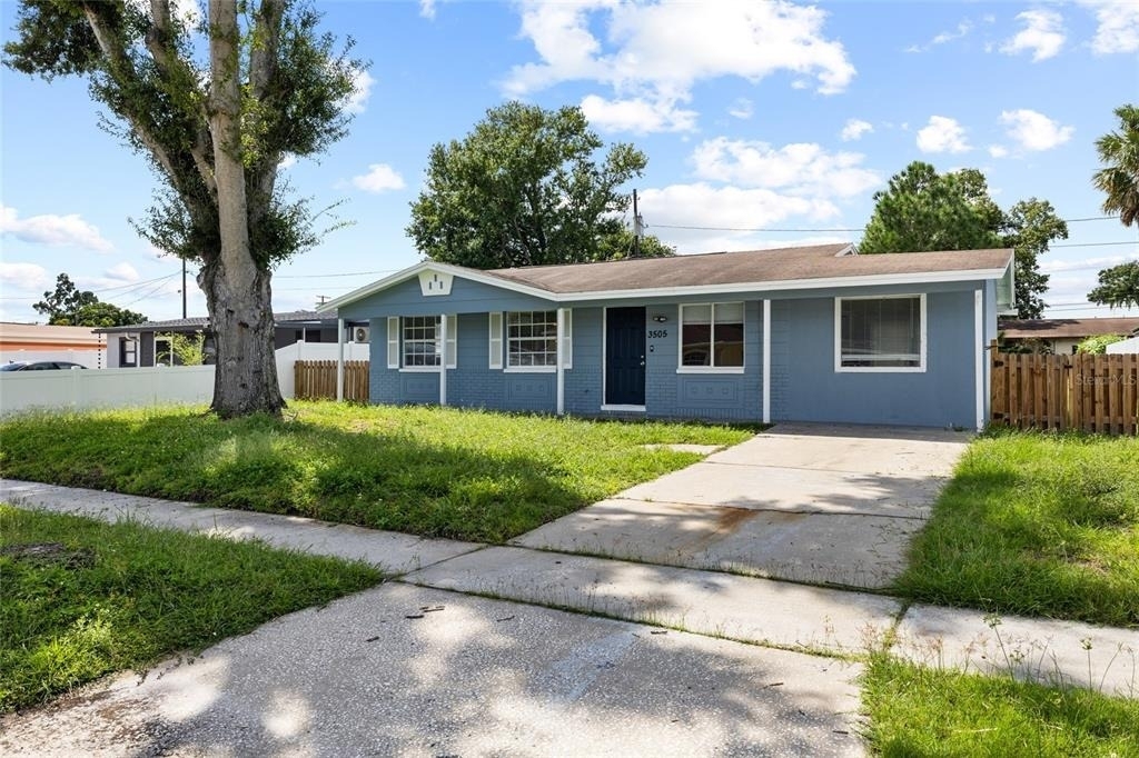 3505 Libby Loop - Photo 2