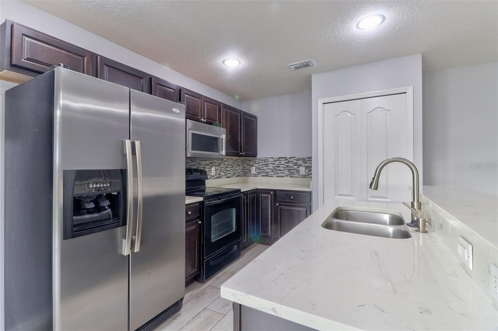 4441 Ashburn Square Drive - Photo 4