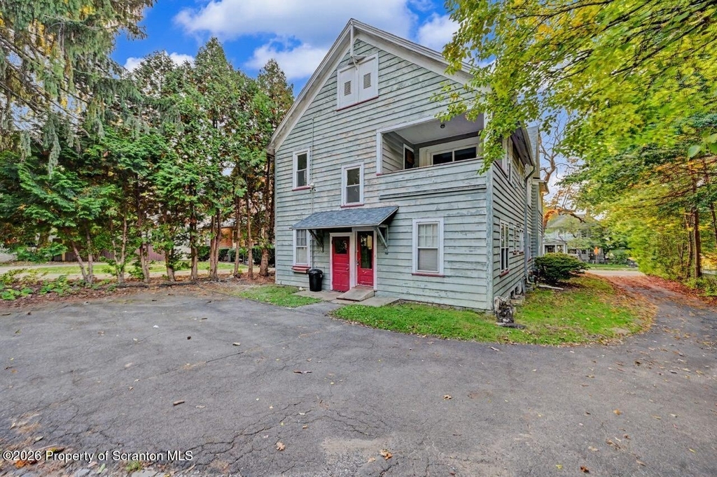 1518 Wyoming Avenue - Photo 2