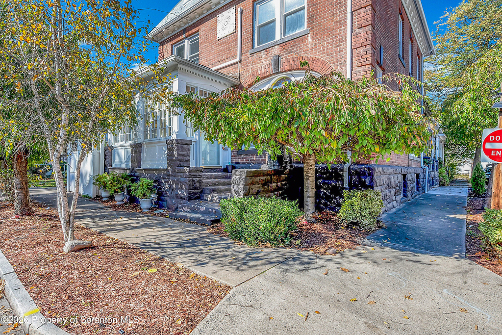 533 S Franklin Street - Photo 34