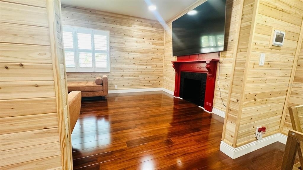 6804 Barry Road - Photo 5