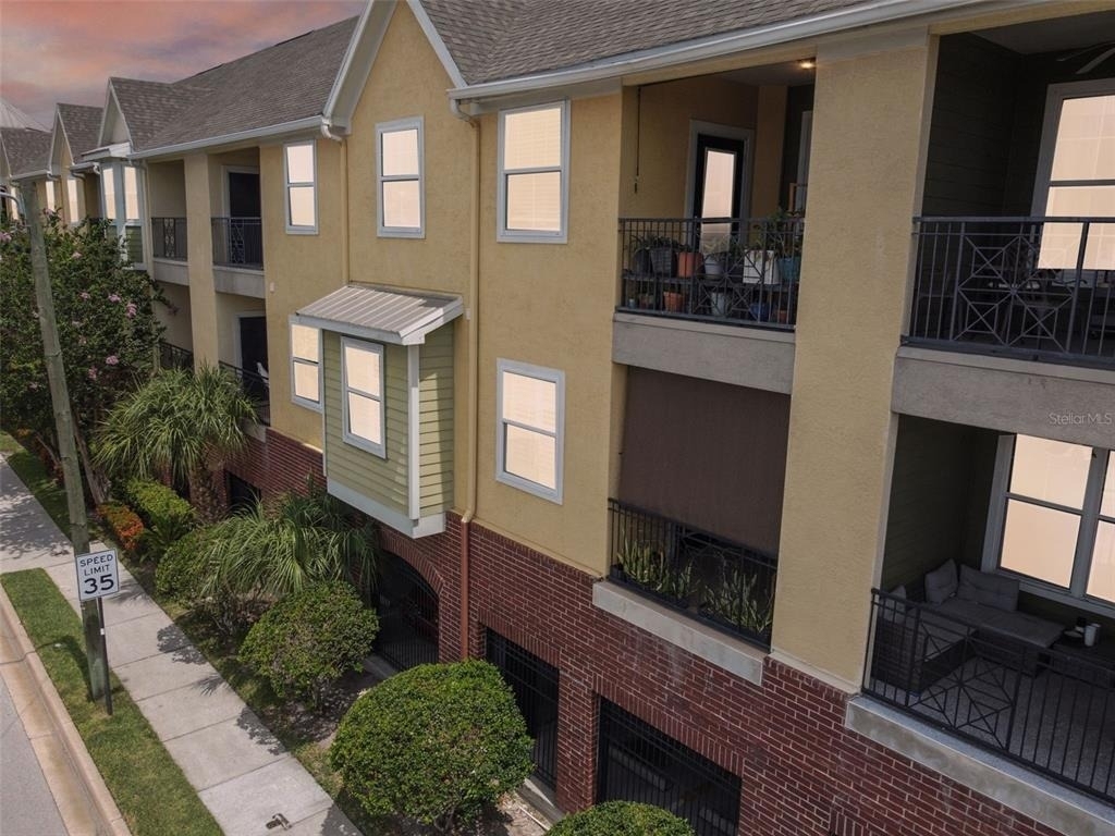 2010 E Palm Avenue - Photo 1