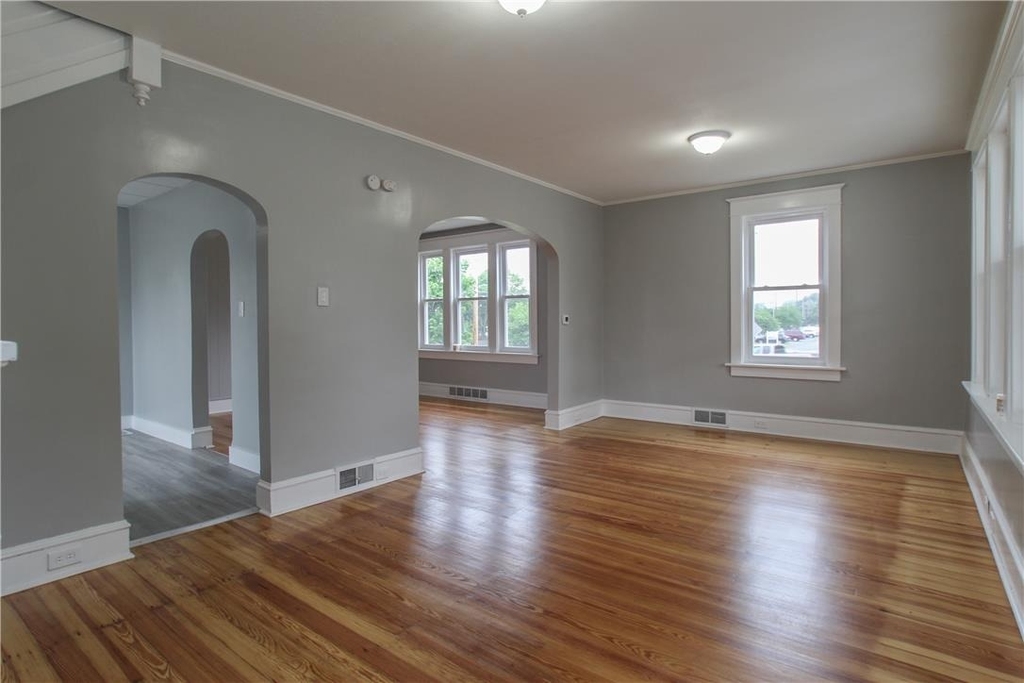 933 Philadelphia Road - Photo 3