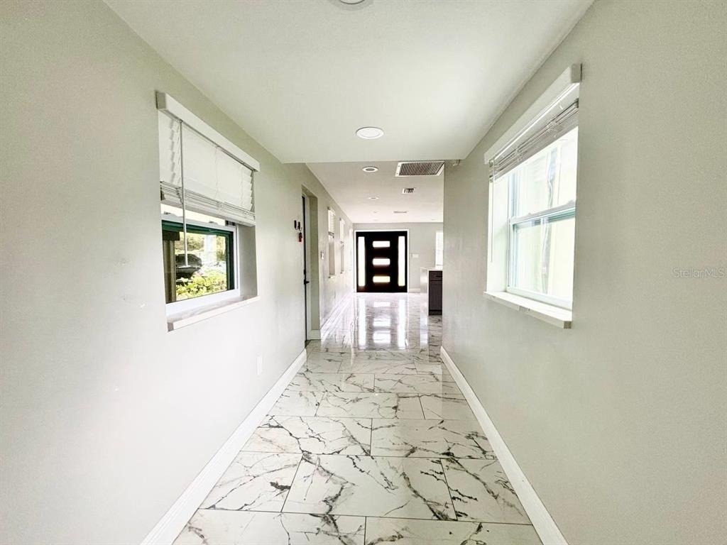 425 Orangewood Drive - Photo 9