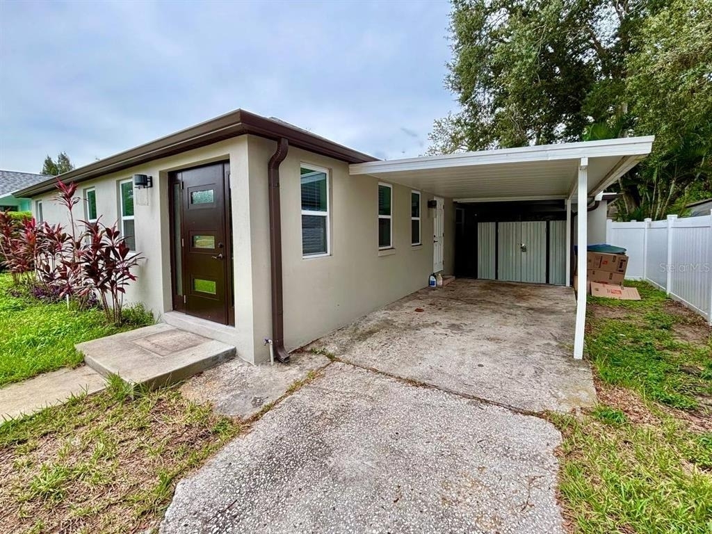425 Orangewood Drive - Photo 3