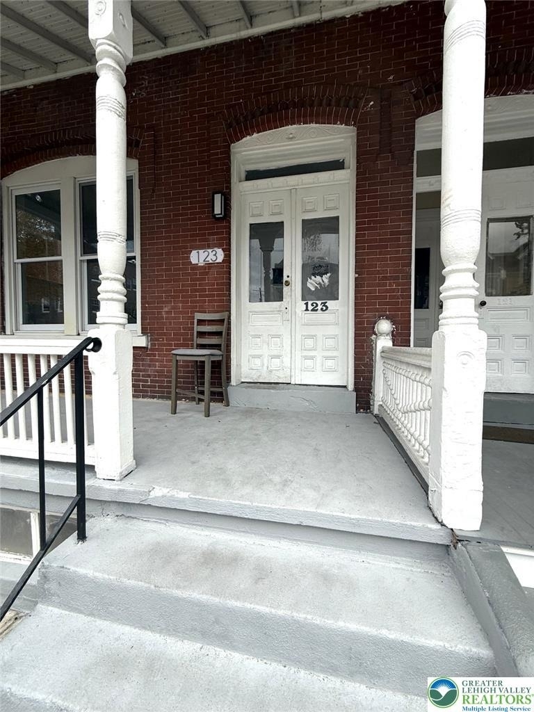 123 N 11th Street - Photo 1