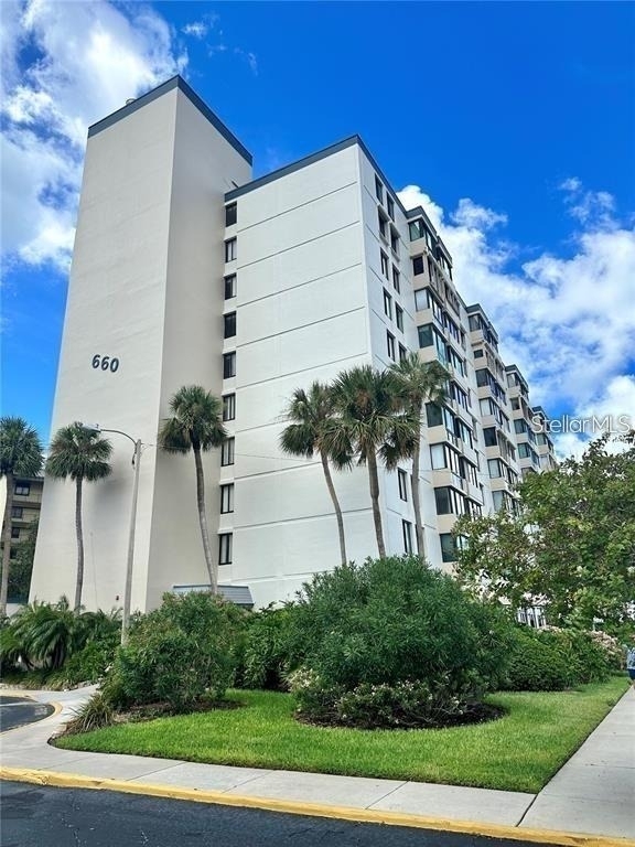 660 Island Way - Photo 1