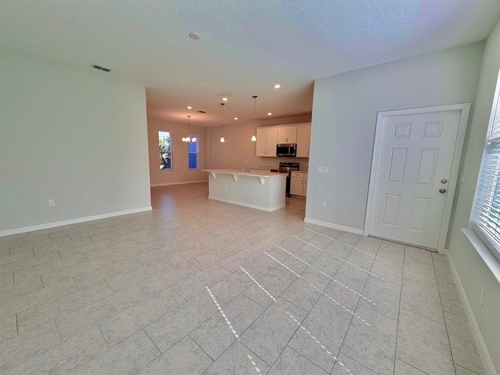 5062 Avalon Park Boulevard - Photo 6