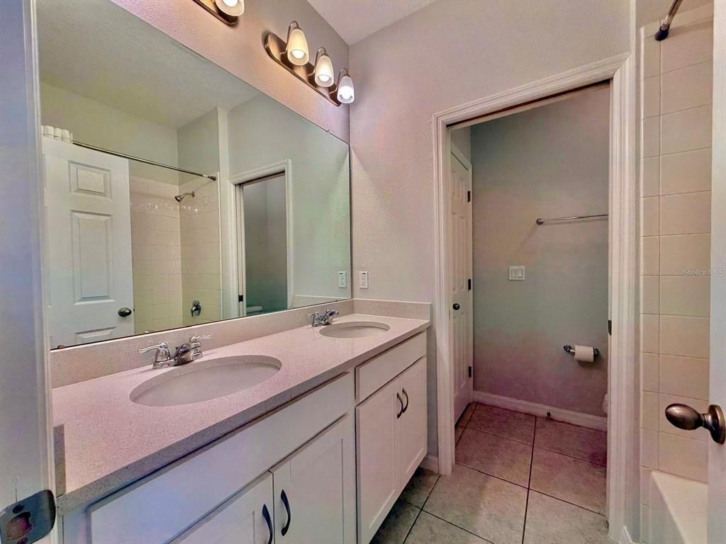 5062 Avalon Park Boulevard - Photo 13