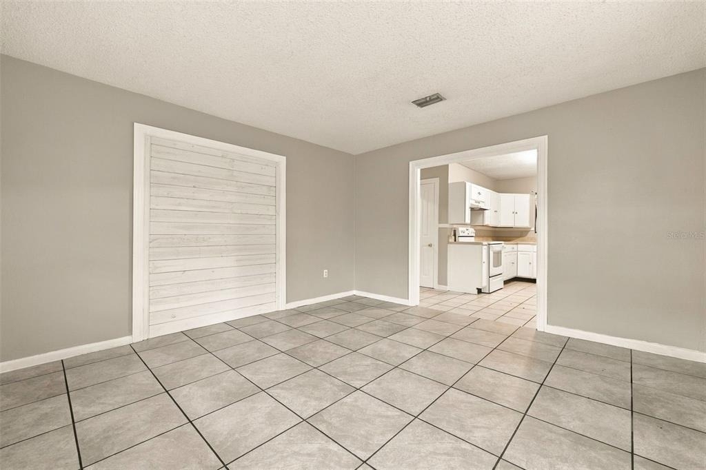 116 W Osborne Avenue - Photo 4