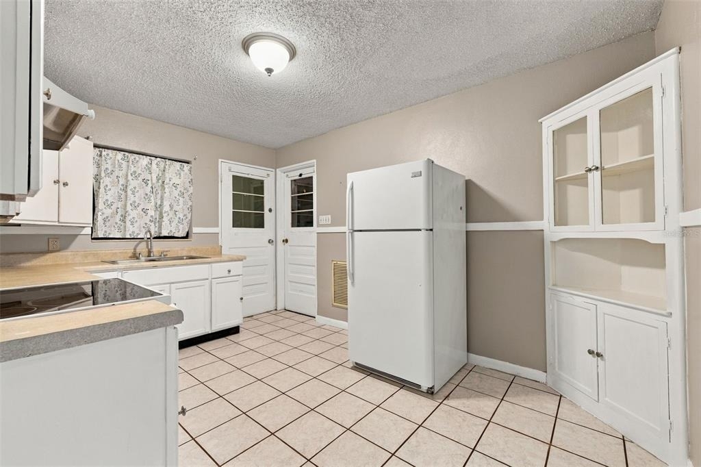 116 W Osborne Avenue - Photo 8
