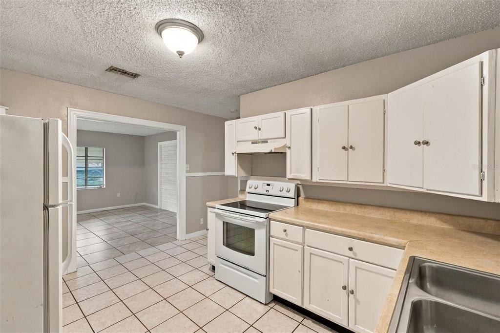 116 W Osborne Avenue - Photo 12