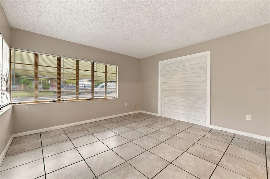 116 W Osborne Avenue - Photo 3