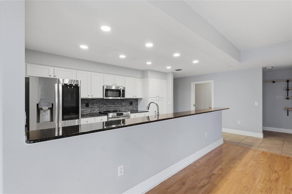 1108 N Franklin Street - Photo 4