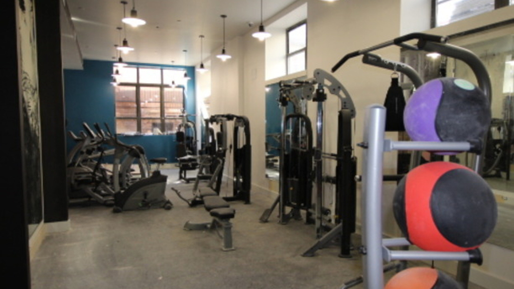 100 Dupont St - Photo 17