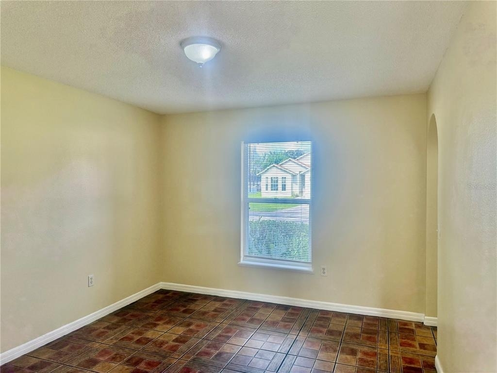 1131 Chichester Court - Photo 10