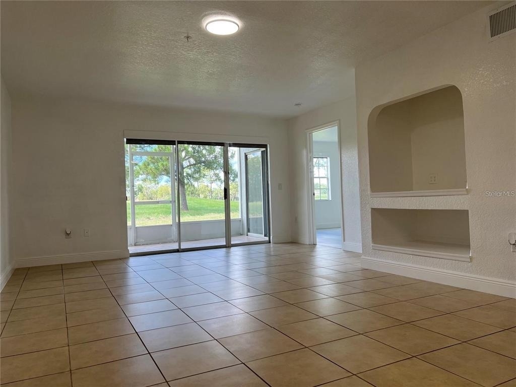 13905 Fairway Island Drive - Photo 2