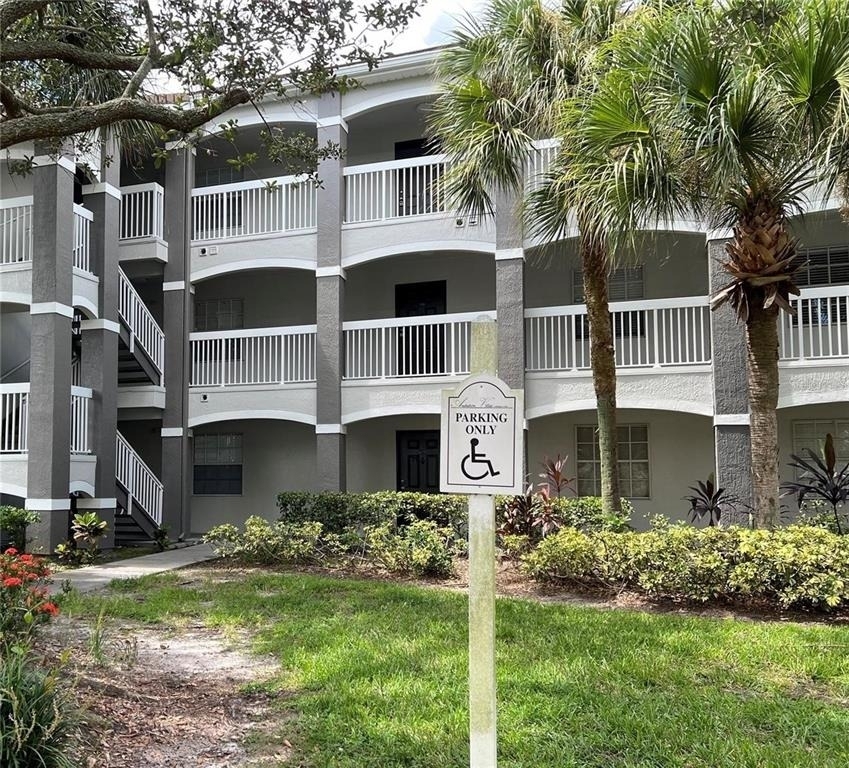 13905 Fairway Island Drive - Photo 0